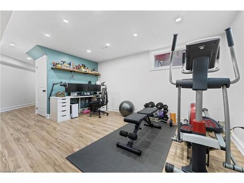 7084 Optimist Lane, Niagara Falls, ON - Indoor Photo Showing Gym Room