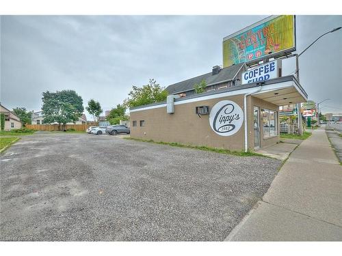 5784 Stanley Avenue, Niagara Falls, ON 