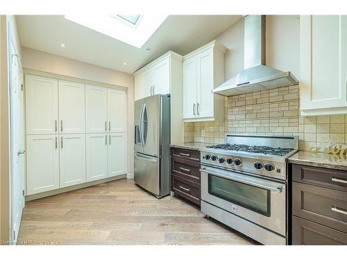 23 Dexter Street, St. Catharines, ON - Indoor Photo Showing Kitchen