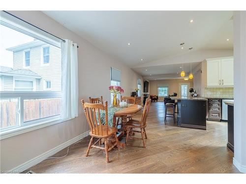 23 Dexter Street, St. Catharines, ON - Indoor Photo Showing Dining Room