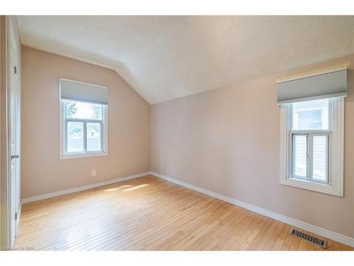 23 Dexter Street, St. Catharines, ON - Indoor Photo Showing Other Room