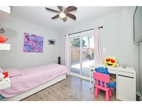 65 Wakelin Terrace, St. Catharines, ON - Indoor Photo Showing Bedroom