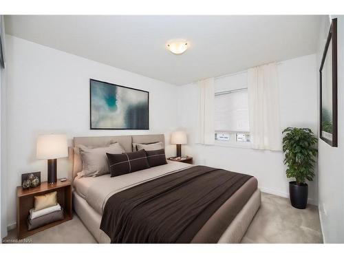 7739 Dockweed Drive Drive, Niagara Falls, ON - Indoor Photo Showing Bedroom