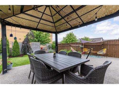 8466 Kelsey Crescent, Niagara Falls, ON - Outdoor With Deck Patio Veranda With Exterior