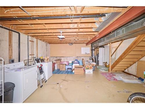 3-275 Pelham Road, St. Catharines, ON - Indoor Photo Showing Laundry Room