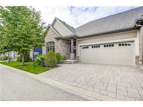 8 Cobblestone Drive, Niagara-On-The-Lake, ON - Outdoor