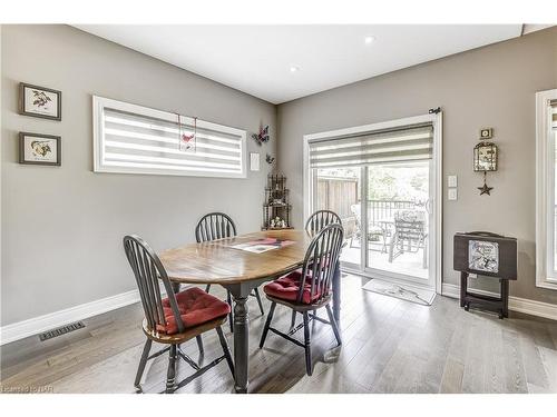 8 Cobblestone Drive, Niagara-On-The-Lake, ON - Indoor Photo Showing Dining Room