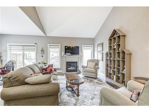 8 Cobblestone Drive, Niagara-On-The-Lake, ON - Indoor Photo Showing Living Room With Fireplace