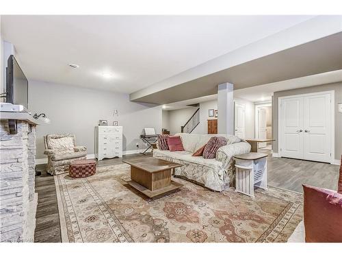 8 Cobblestone Drive, Niagara-On-The-Lake, ON - Indoor Photo Showing Living Room With Fireplace