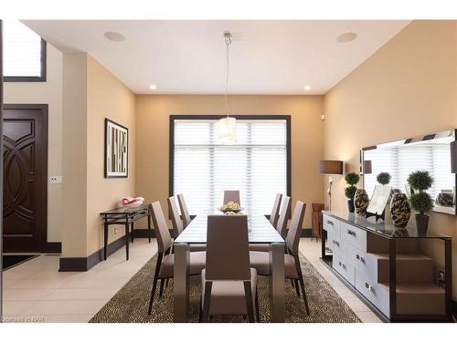 362 Niagara Boulevard, Niagara-On-The-Lake, ON - Indoor Photo Showing Dining Room