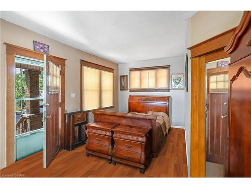 290 Division Street, Welland, ON - Indoor Photo Showing Bedroom