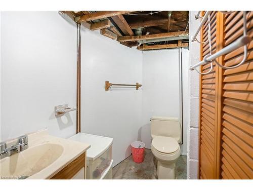 290 Division Street, Welland, ON - Indoor Photo Showing Bathroom