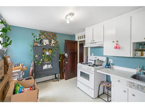 290 Division Street, Welland, ON - Indoor Photo Showing Kitchen