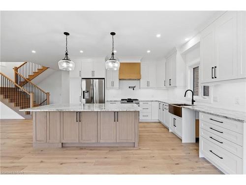 4213 Manson Lane, Lincoln, ON - Indoor Photo Showing Kitchen With Upgraded Kitchen