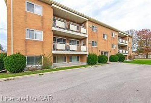 131 Third Street, Welland, ON - Outdoor With Facade