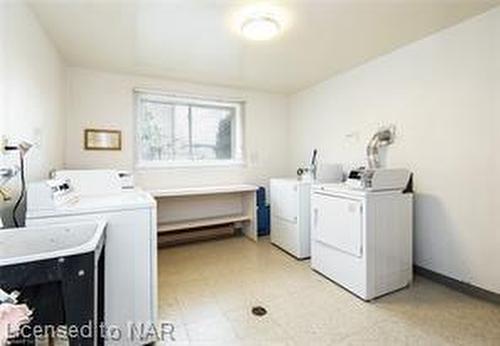 131 Third Street, Welland, ON - Indoor Photo Showing Laundry Room