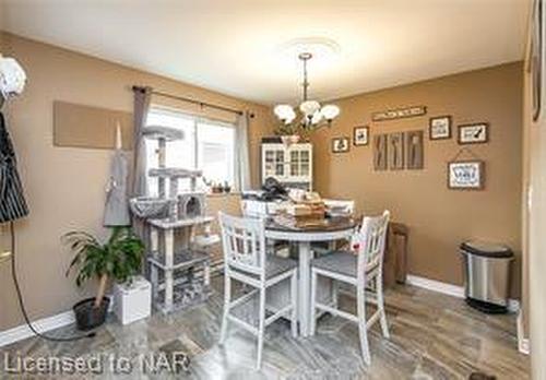 131 Third Street, Welland, ON - Indoor Photo Showing Dining Room