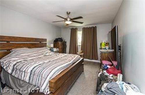 131 Third Street, Welland, ON - Indoor Photo Showing Bedroom