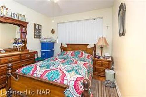 131 Third Street, Welland, ON - Indoor Photo Showing Bedroom