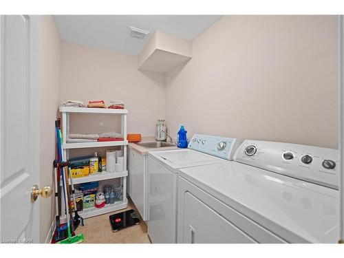 Ten-4300 Kalar Road, Niagara Falls, ON - Indoor Photo Showing Laundry Room