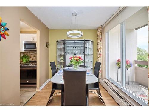 511-365 Geneva Street, St. Catharines, ON - Indoor Photo Showing Dining Room