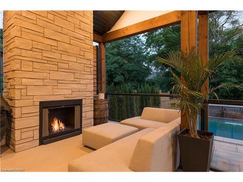 15 Fedorkow Lane, St. Davids, ON - Indoor Photo Showing Living Room With Fireplace