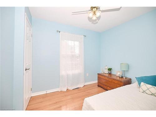 181 Idylewylde Street, Fort Erie, ON - Indoor Photo Showing Bedroom