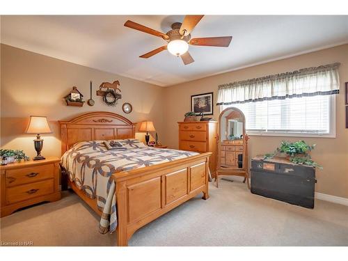 20 Robertson Road, Niagara-On-The-Lake, ON - Indoor Photo Showing Bedroom