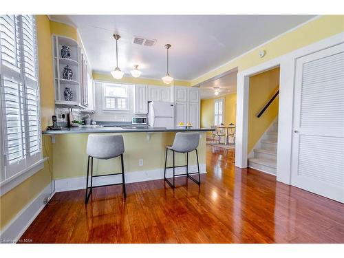 3959 Niagara River Parkway, Fort Erie, ON - Indoor Photo Showing Kitchen