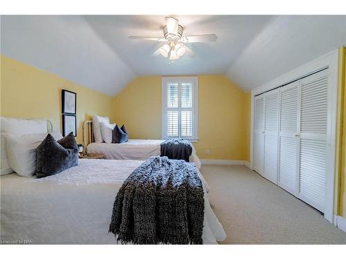 3959 Niagara River Parkway, Fort Erie, ON - Indoor Photo Showing Bedroom