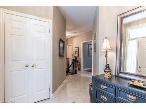 2234 Stonehaven Avenue, Niagara Falls, ON - Indoor Photo Showing Other Room