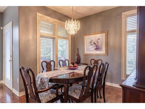 2234 Stonehaven Avenue, Niagara Falls, ON - Indoor Photo Showing Dining Room