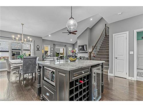 101 Silverwood Avenue, Welland, ON - Indoor Photo Showing Dining Room