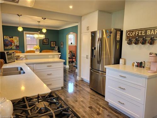 40 Walnut Street, Port Colborne, ON - Indoor Photo Showing Kitchen With Double Sink