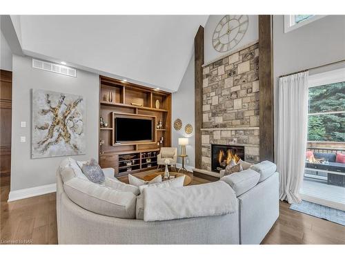 2 Cottage Street, Niagara-On-The-Lake, ON - Indoor Photo Showing Living Room With Fireplace