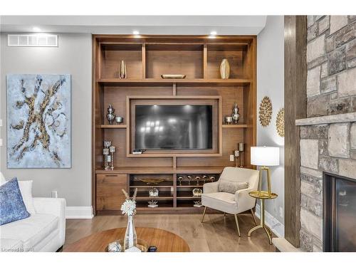 2 Cottage Street, Niagara-On-The-Lake, ON - Indoor Photo Showing Living Room With Fireplace