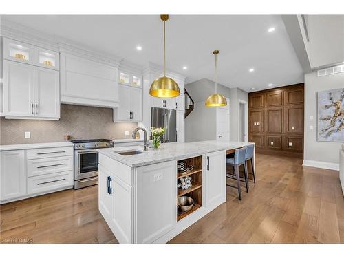 2 Cottage Street, Niagara-On-The-Lake, ON - Indoor Photo Showing Kitchen With Upgraded Kitchen