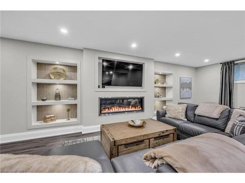 2 Cottage Street, Niagara-On-The-Lake, ON - Indoor Photo Showing Living Room With Fireplace