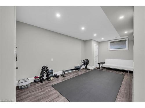 2 Cottage Street, Niagara-On-The-Lake, ON - Indoor Photo Showing Gym Room