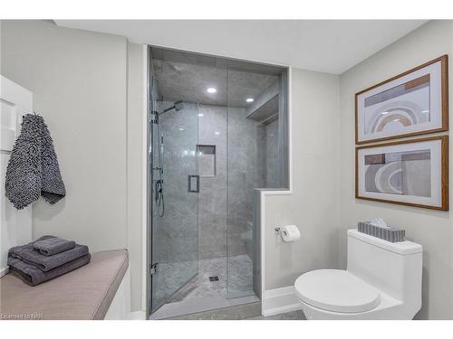 2 Cottage Street, Niagara-On-The-Lake, ON - Indoor Photo Showing Bathroom