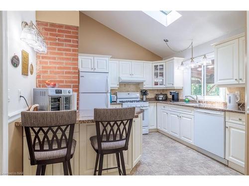 3660 Hazel Street, Ridgeway, ON - Indoor Photo Showing Kitchen