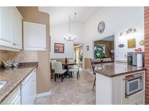 3660 Hazel Street, Ridgeway, ON - Indoor Photo Showing Kitchen