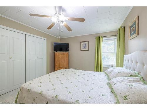 3660 Hazel Street, Ridgeway, ON - Indoor Photo Showing Bedroom