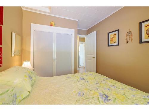 3660 Hazel Street, Ridgeway, ON - Indoor Photo Showing Bedroom