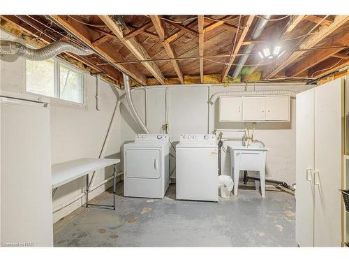 3660 Hazel Street, Ridgeway, ON - Indoor Photo Showing Laundry Room