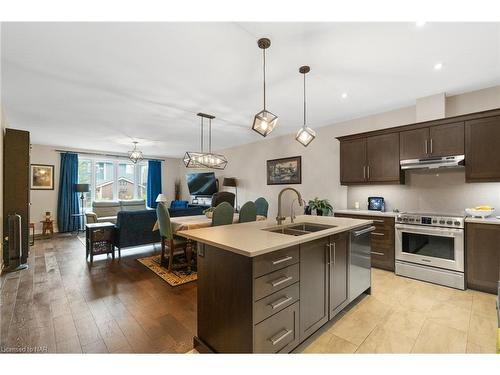 25 Andrew Lane Lane, Thorold, ON - Indoor Photo Showing Kitchen With Stainless Steel Kitchen With Double Sink With Upgraded Kitchen