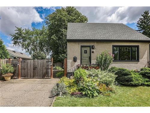 6746 Waters Avenue, Niagara Falls, ON - Outdoor