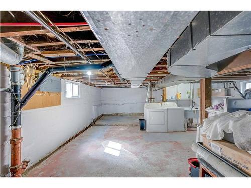 5371 Huron Street, Niagara Falls, ON - Indoor Photo Showing Basement