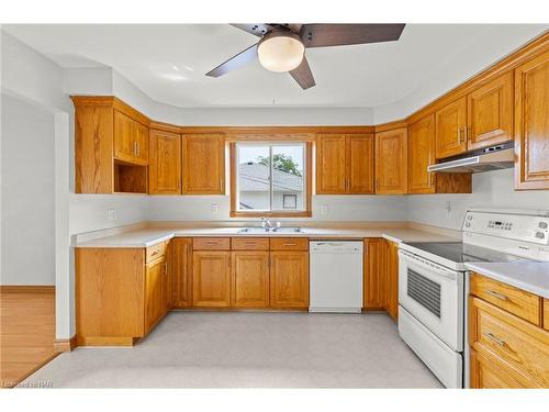 98 Ost Avenue, Port Colborne, ON - Indoor Photo Showing Kitchen With Double Sink