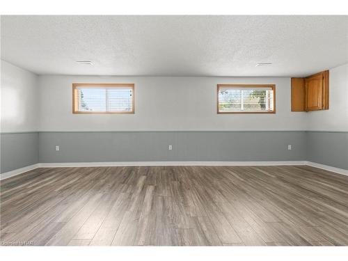 98 Ost Avenue, Port Colborne, ON - Indoor Photo Showing Other Room